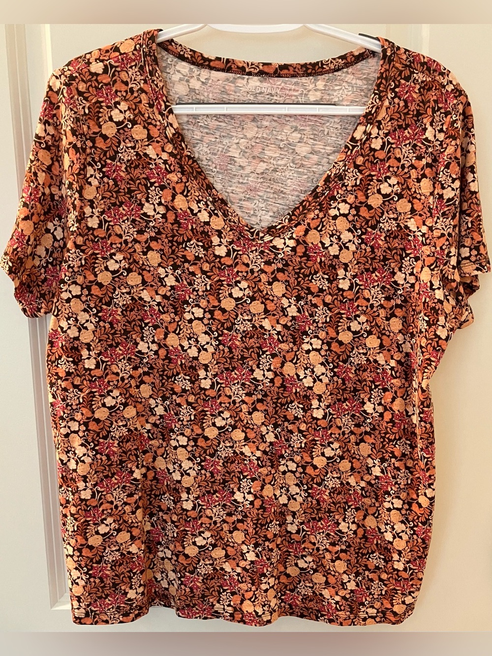 Old Navy Women’s EveryWear Slub Knit V-Neck Orange Pink Floral T-Shirt Large